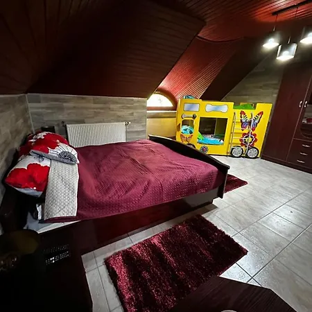 Füle-müle élményház * Fule